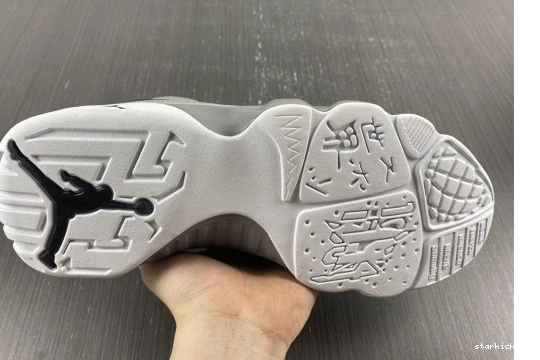 CT8019-060 9 Jordan CT8019-060 Particle Grey Retro 1024